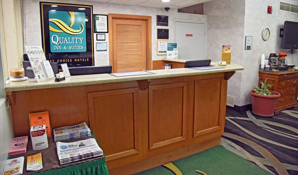 Quality & Near I-480 And I-29 Hotel 2*