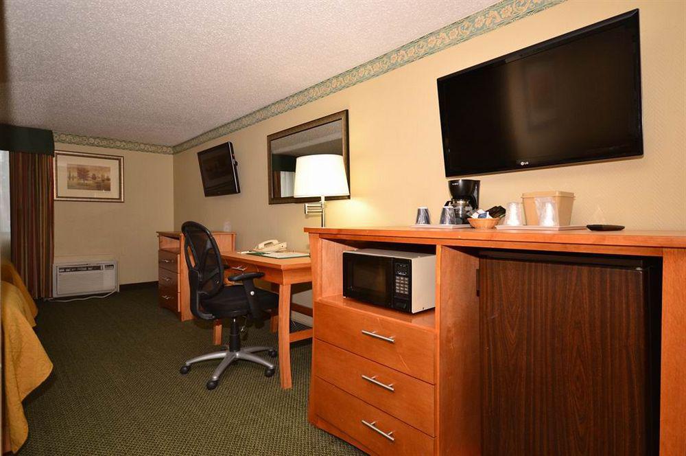 Quality & Near I-480 And I-29 2*